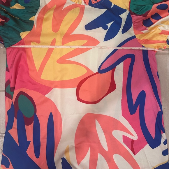 NWT Multi color blouse size medium. - Picture 4 of 4